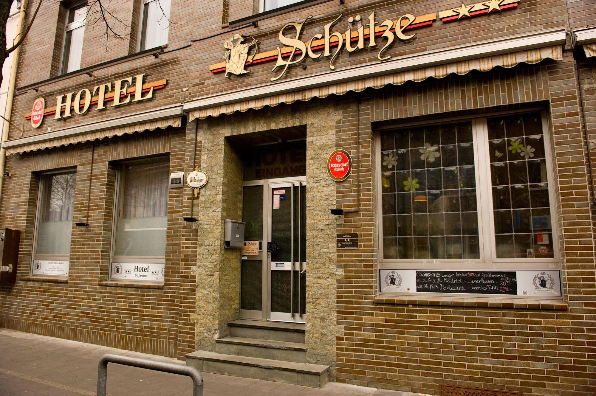 Hotel Schuetze Superior Гюрт Екстер'єр фото
