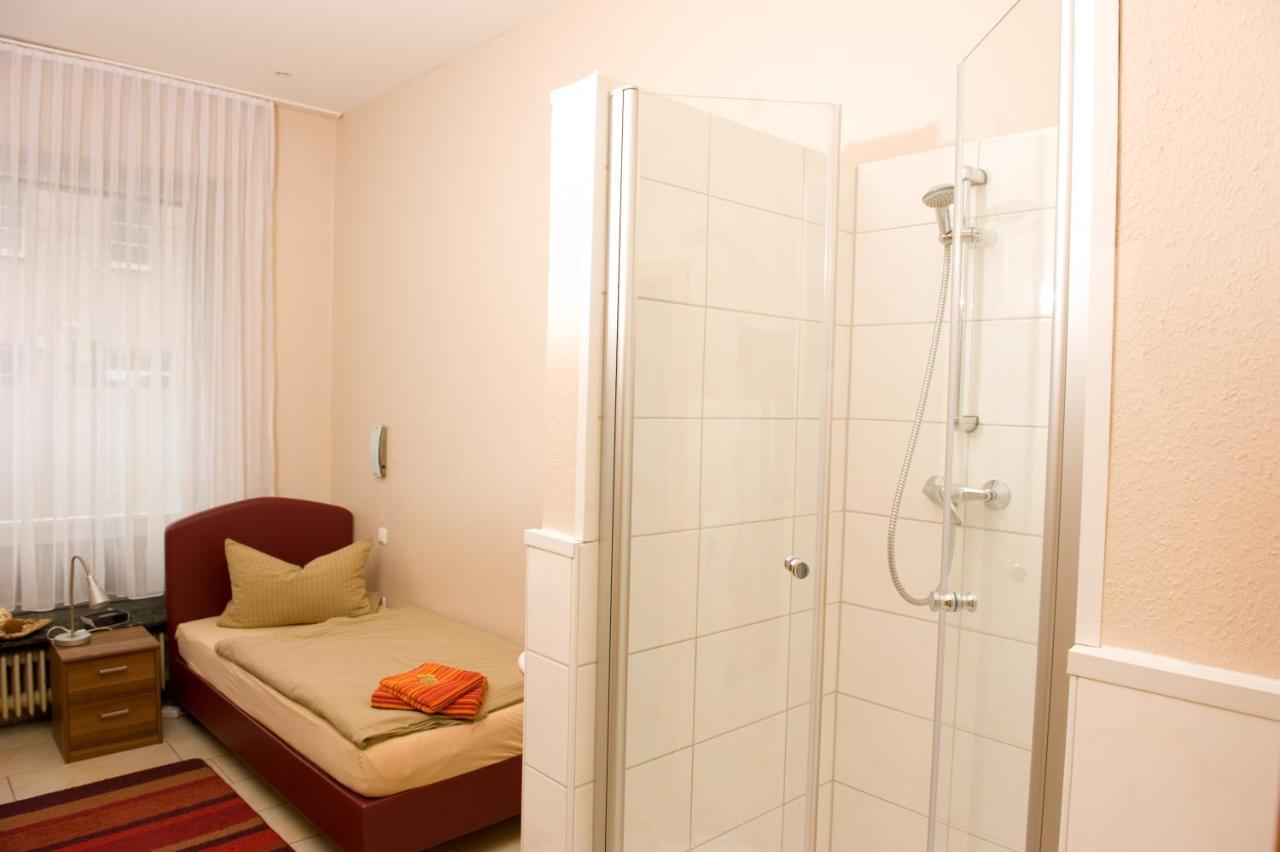 Hotel Schuetze Superior Гюрт Екстер'єр фото